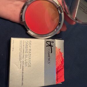 IT Cosmetics CC+ Radiance Ombre Blush - Vibrant Coral
